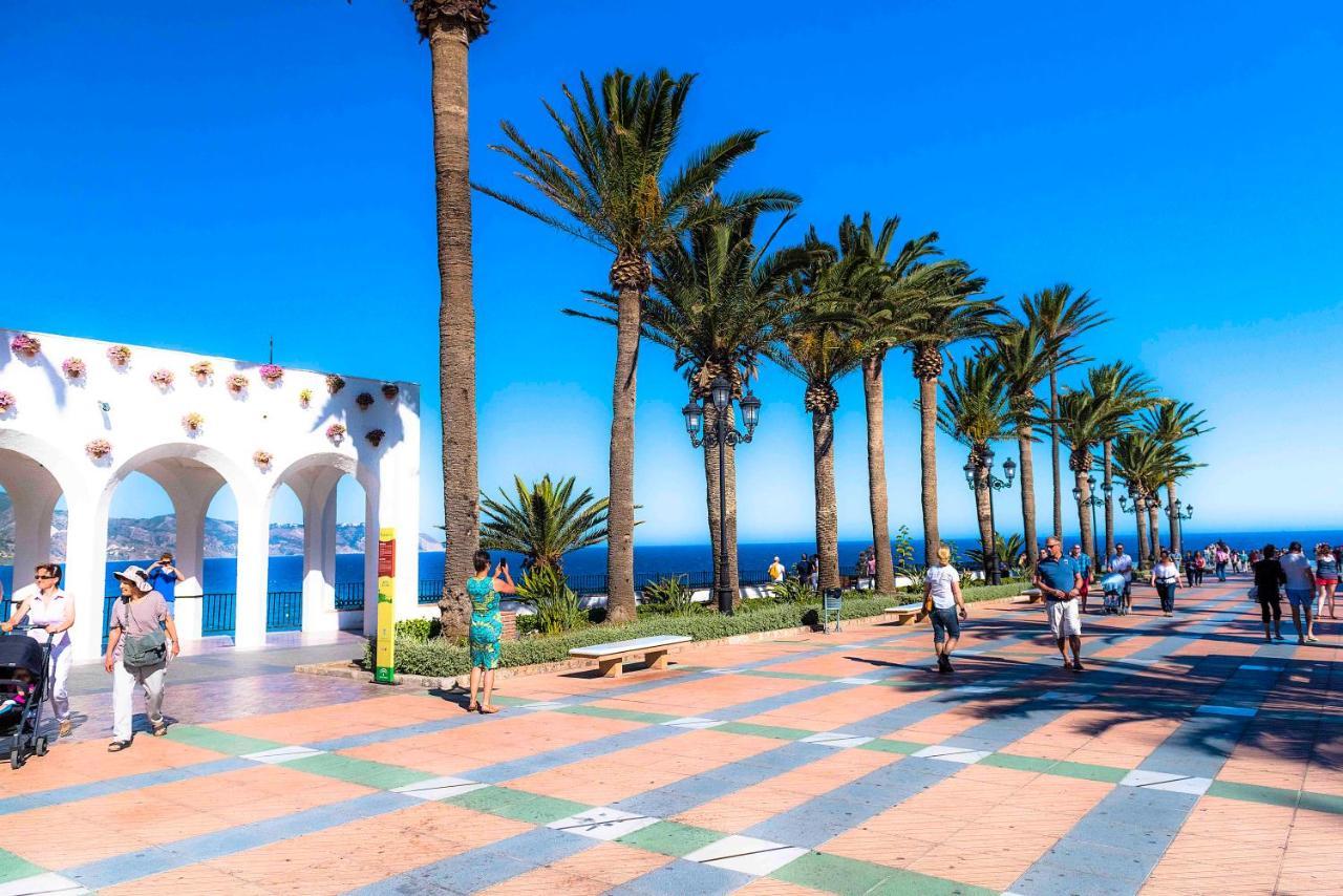 Nerja Center Apartment With Sea View Eksteriør bilde